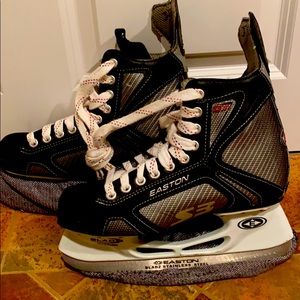 Hockey Skates for women.
